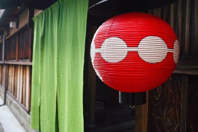 1 Hour Geisha Show in Kyoto - Tea House Kyoto vs Gion Theater: what’s the real difference