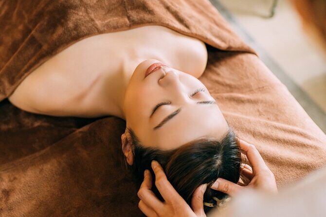 2-Hour Oriental Body and Head Massage in Kyoto Japan - Choose your massage: Shiatsu (clothes on, no oil) vs Aroma Oil (oil, female only)