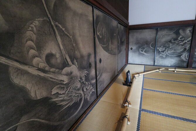 4.5-Hour Kyoto Bike Tour with Lunch and UNESCO Zen Temples - Lunch at a teahouse: local flavor, and one important caution