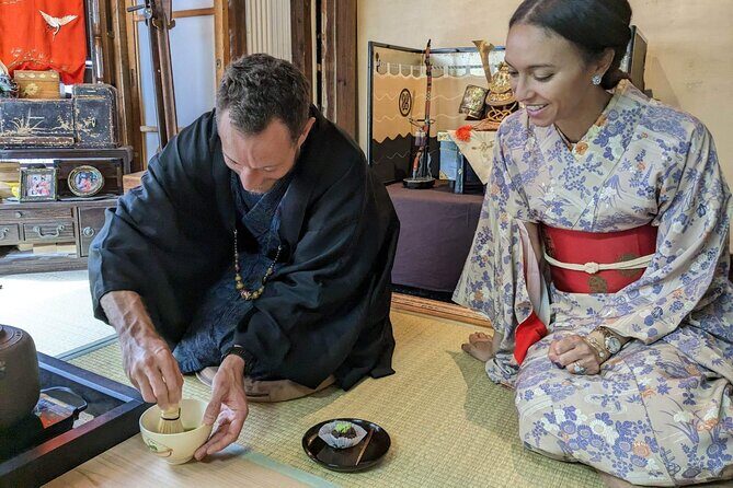 A Unique Antique Kimono and Tea ceremony Experience in English - Meet Toku and His Team, and Learn How Tea Manners Really Work