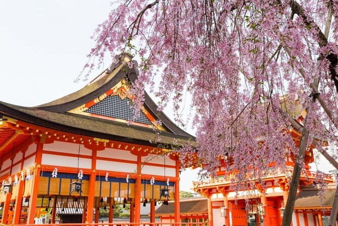 Arashiyama Walking Tour with Optional Sagano Romantic Train Ride - Street-food time: a useful add-on, not a full meal plan