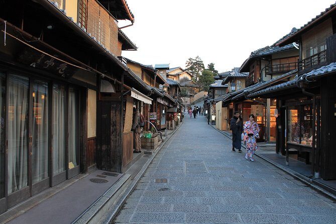 Authentic Kyoto Tea Ceremony: Camellia Flower Teahouse - Seating options: floor tradition with a practical backup