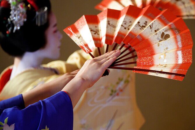 Authentic Maiko Experience＆Kyoto Dinner (Free drink) at Noh Stage - The Noh stage setting: performance, photos, and quiet drama