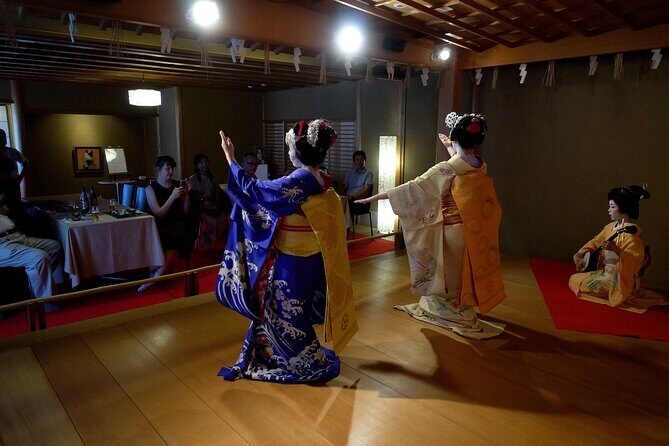 Authentic Maiko Experience＆Kyoto Dinner (Free drink) at Noh Stage - Kaiseki dinner plus unlimited drinks: what “value” actually means here