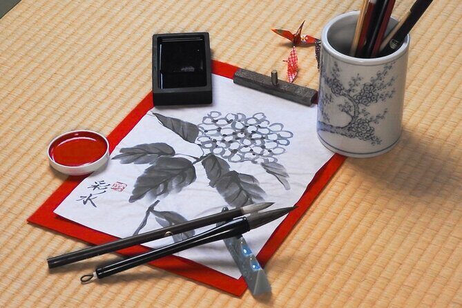 Calligraphy & Digital Art Workshop in Kyoto - Inside the 1.5-hour flow: ink practice, tea break, iPad etegami