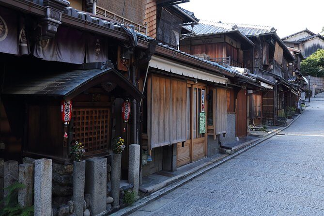 Carefree Private Exploration of Fushimi Inari, Gion, Kiyomizudera, and More - Yasui-Konpiragu: the love shrine with a revenge side