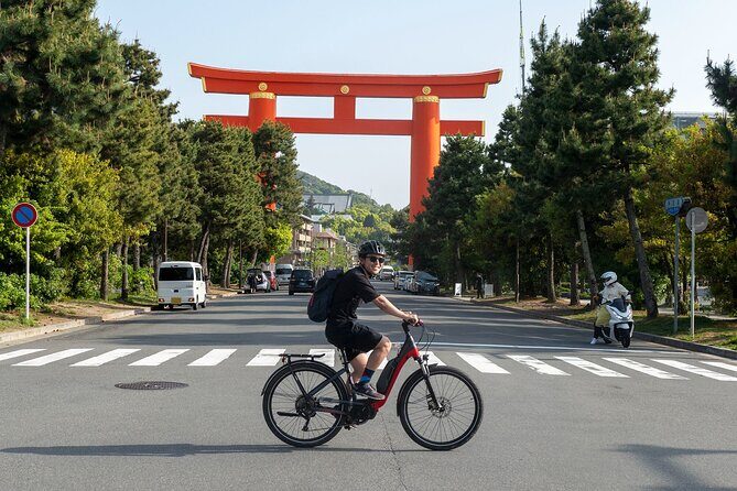 Early Bird E-biking through East Kyoto - Early Morning E-bike Rhythm: Why East Kyoto Feels Easier by Bike