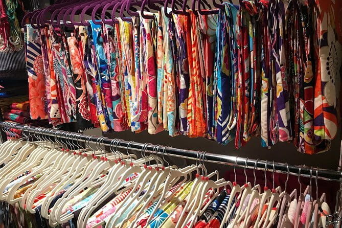 Experience Kimono in Kyoto - Timing that matters: plan around the 17:00 return and closing time