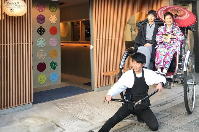 Experience Kimono in Kyoto - From the showroom to your outfit: choosing kimono, obi, and accessories