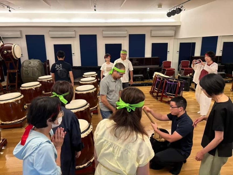 From Kyoto: Japanese Drum Taiko Workshop in Osaka - Learning the basic movements: your instructor’s job is to make you sound good