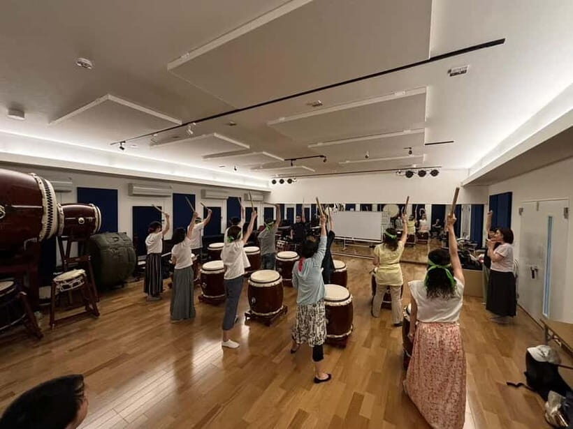 From Kyoto: Japanese Drum Taiko Workshop in Osaka - The finale: playing a short piece together (and feeling the group rhythm click)