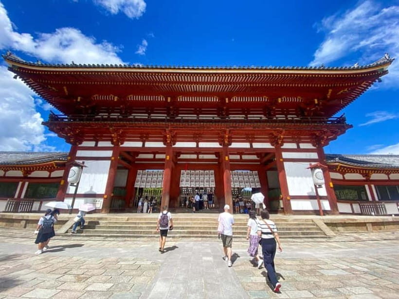 From Kyoto: Nara, Osaka & Kobe Day Trip – 3 Cities in 1 Day - Nara Park Deer Time and the Temples Area: Best Use of Your 2.5 Hours