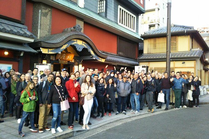 Gion Walking Tour by Night - What You Actually Do for 2 Hours (and What You Don’t Get)