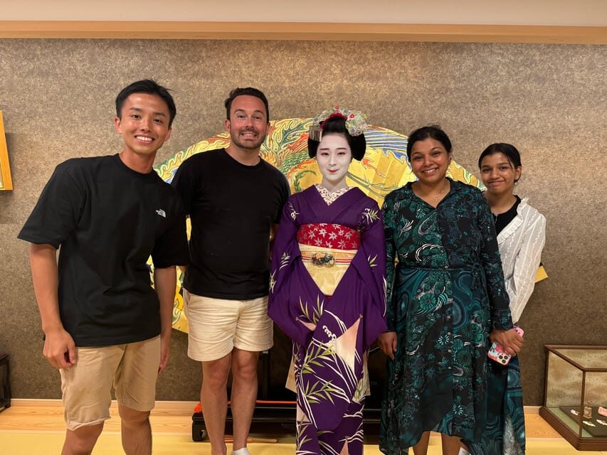 Gion Walking Tour, Geisha Show and Japanese Game in Kyoto - Practical Tips for a Smooth Gion Evening