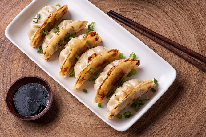 Gyoza Cooking Class in Kyoto: Traditional Japanese Dumplings - Choosing fillings: building flavor with meat and vegetables