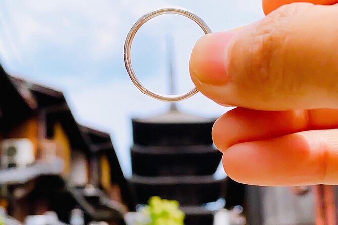 Hammer Pattering Experience of Ring - Choosing Your Ring: Material, Thickness, Shape, and Texture