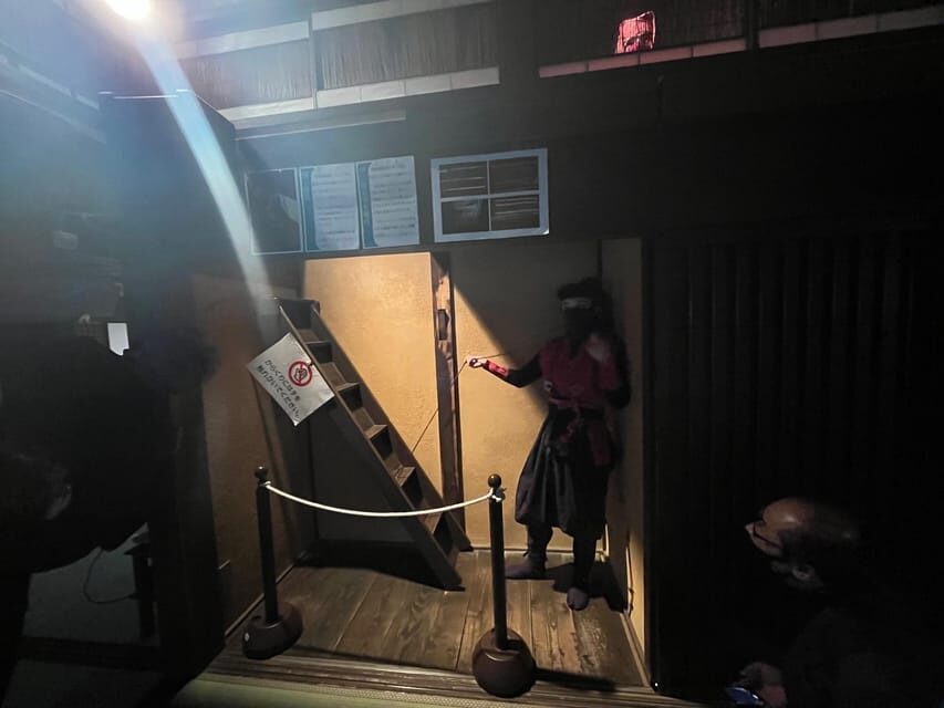 Iga: Full-Day Private and Unique Guided Ninja Experience - 忍者伝承館（上野城移築永倉）: the built link to the story