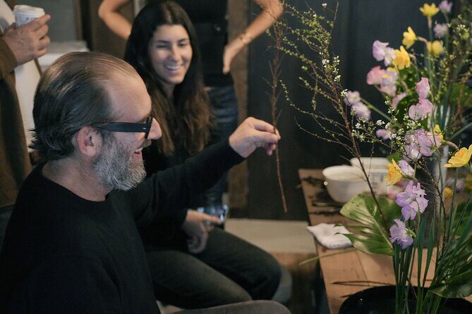 Ikebana Traditional Japanese Art of Flower Arranging - What happens in the first part of class (before you start arranging)