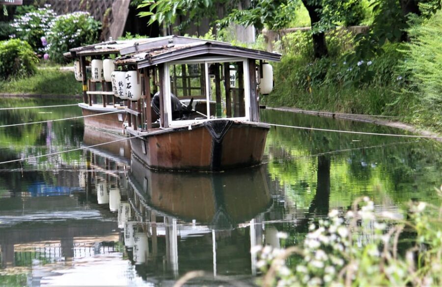 Japanese Sake Breweries Tour in Kyoto Fushimi - What to watch for with guides (and how to get the most from yours)