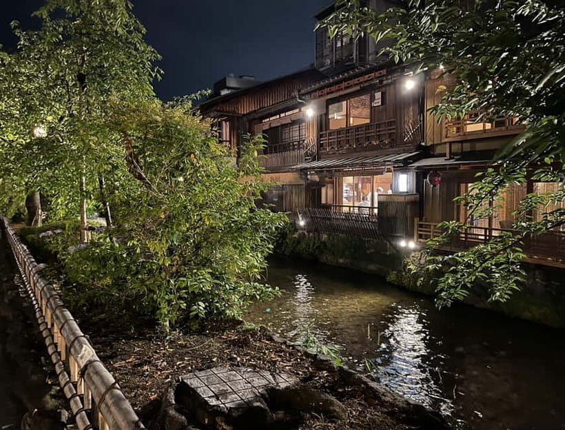 Kioto: Gion Tour, recorrido a pie (Español/Castellano) - Optional add-on: the free Gion Gallery extension on select departures
