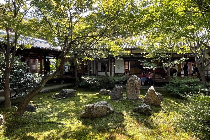 Kiyomizu Temple and Backstreets of Gion, Half Day Group Tour - Sannenzaka and Ninenzaka Slopes: Historic Lanes That Slow You Down (In a Good Way)