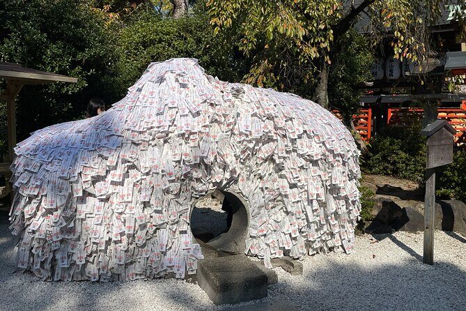 Kiyomizu Temple and Backstreets of Gion, Half Day Group Tour - Gion Backstreets and Hanamikoji: The Famous District at a Human Pace