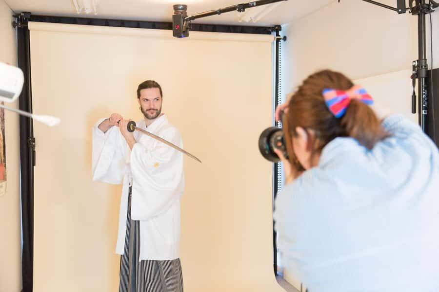 Kyoto: 2-Hour Maiko Makeover and Photo Studio Shoot - Posing and Walking Like a Maiko (So Your Photos Look Natural)