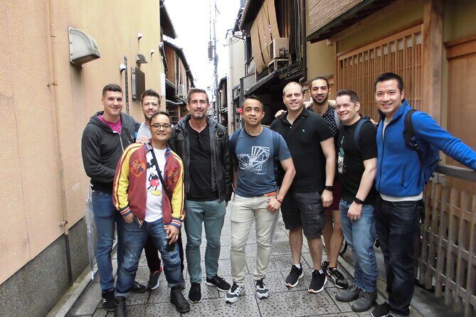 Kyoto 4 hr Gion Private Guided Tour & Maiko or Geisha Dinner - Price and value: what $578.56 per person is buying