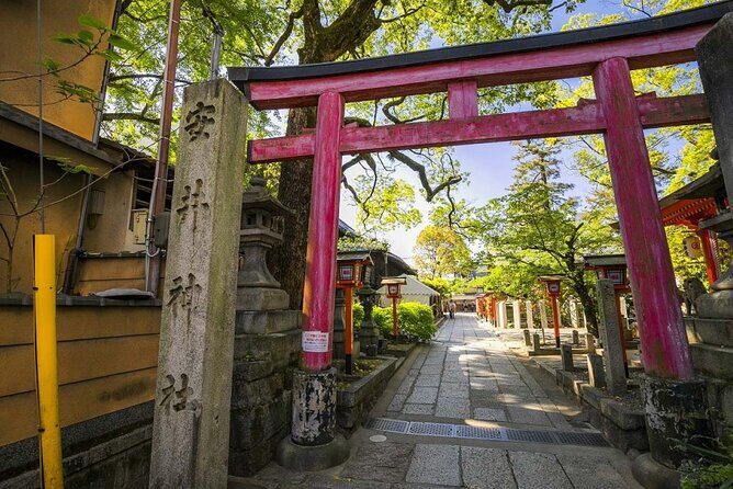 Kyoto 5-Star Geisha Night Walk: Small-Group Authentic Experience - A 3.5-hour Geisha Night Walk That Makes Gion Feel Real