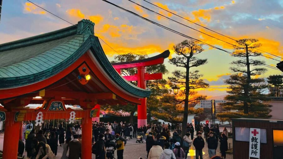 Kyoto and Nara: Private Customized Tour with Guide & vehicle - Kiyomizu-dera and Gion: classic Kyoto sights with atmosphere