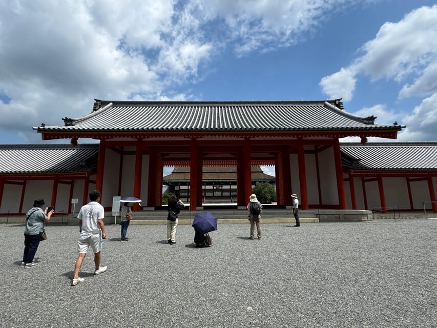 Kyoto: Discover Every Bit of Kyoto Imperial Palace - Key things that make this Kyoto Imperial Palace tour worth your time