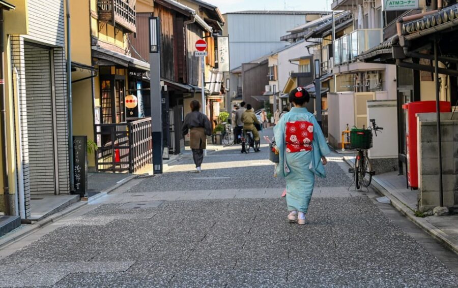 Kyoto: Early Bird E-Bike Tour with Lunch - Ginkaku-ji and the Path of Philosophy: UNESCO plus a slow roll