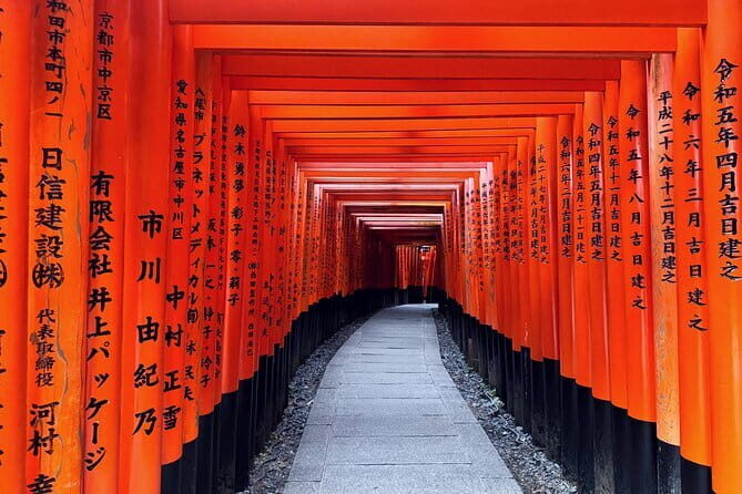 Kyoto Early Bird Tour: Fushimi Inari, Arashiyama Bamboo & Monkeys - Arashiyama Bamboo Forest: A Calm Walk in Kyoto’s Iconic Green