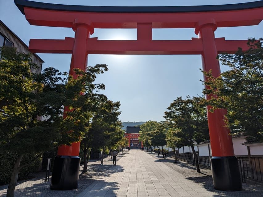 Kyoto: Early Morning Fushimi Inari Shrine - Beat the Crowds - The 90 minutes inside the shrine circuit: torii, deities, and etiquette