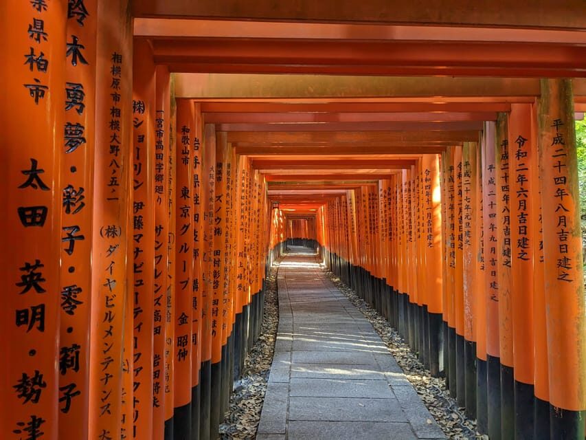 Kyoto: Early Morning Fushimi Inari Shrine - Beat the Crowds - A quiet side area and the fountain legend