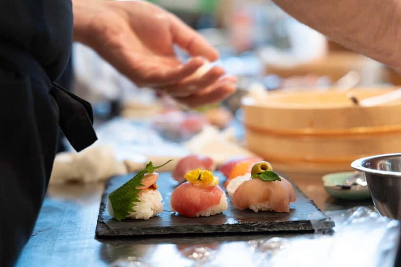 Kyoto: Enjoy Sushi & Market Tour! Best for Family & Couple! - Should you book this Kyoto sushi and market tour?
