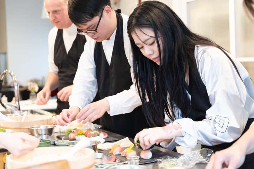 Kyoto: Enjoy Sushi & Market Tour! Best for Family & Couple! - The conversation plus seasonal sightseeing tips that actually help