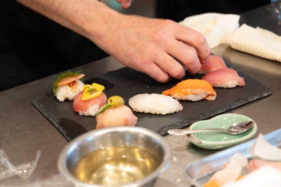 Kyoto: Enjoy Sushi & Market Tour! Best for Family & Couple! - Price, group size, and who this workshop is best for