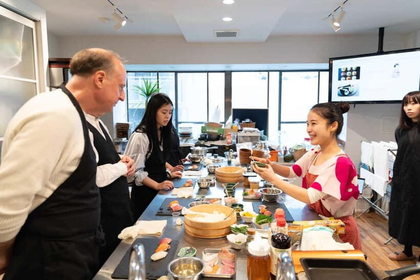 Kyoto: Enjoy Sushi & Market Tour! Best for Family & Couple! - A few practical notes before you go