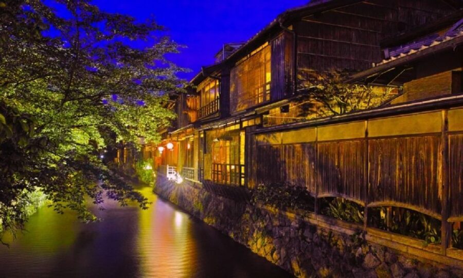 Kyoto Evening Gion Food Tour - The kaiseki finale: a 10-course dinner that’s all about seasons and craft