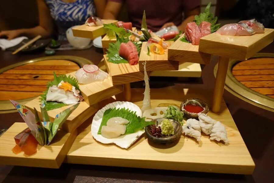 Kyoto Evening Gion Food Tour - Architecture walk: cobblestones, teahouses, and the quiet beauty of Shirakawa