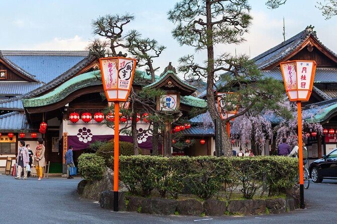 Kyoto Evening Gion Food Tour Including Kaiseki Dinner - Key things to know before you go