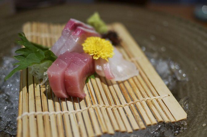 Kyoto Evening Gion Food Tour Including Kaiseki Dinner - Small group pacing and how much you’ll walk