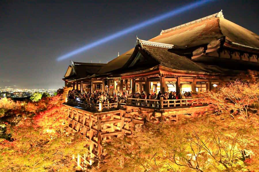 Kyoto : Flexible 3 hours Tour with a English Speaking guide. - Meeting Your Guide: Kyoto Station or Gion-Shijo Start