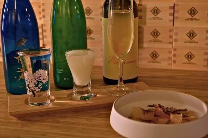 Kyoto Food and Sake Tour Experience - The 3-sake flight: Junmai, Junmai Daiginjo, and how to pay attention