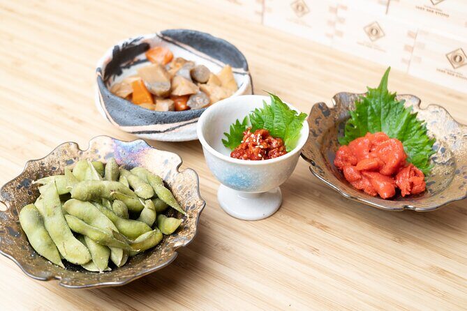 Kyoto Food and Sake Tour Experience - The hinoki sake cup souvenir: a Kyoto detail you can use later
