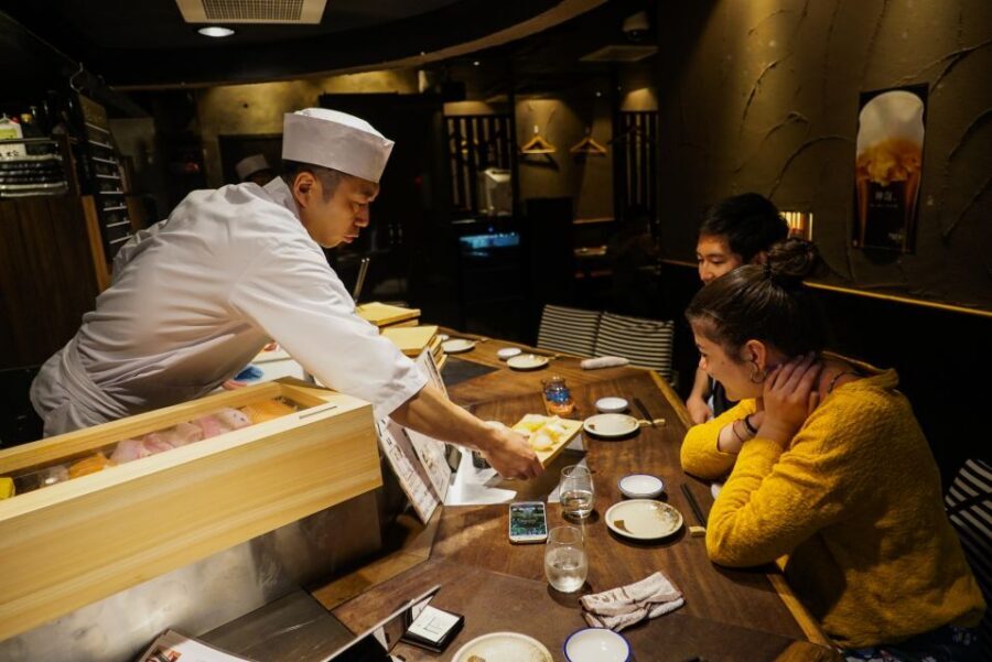 Kyoto: Foodie Night Tour in Gion with 9 dishes + 6 Sake - Key things to know before you go