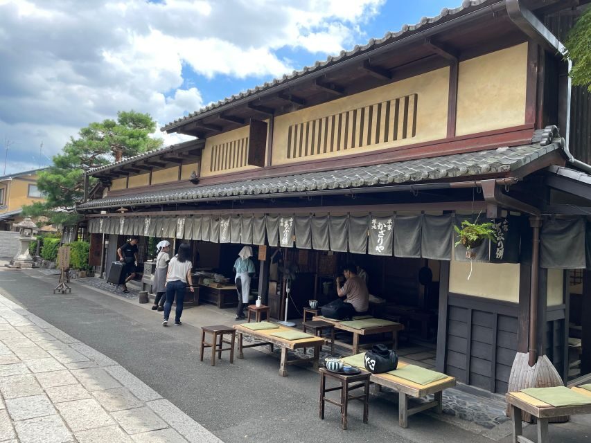 Kyoto: Fully customizable your own tour in the old capital - Nishiki Market and lunch choices that match your appetite