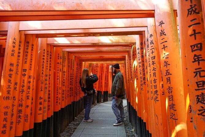 Kyoto: Fushimi Inari Hidden Hike (Private) - Photo time with a DSLR: better than rushing to capture everything