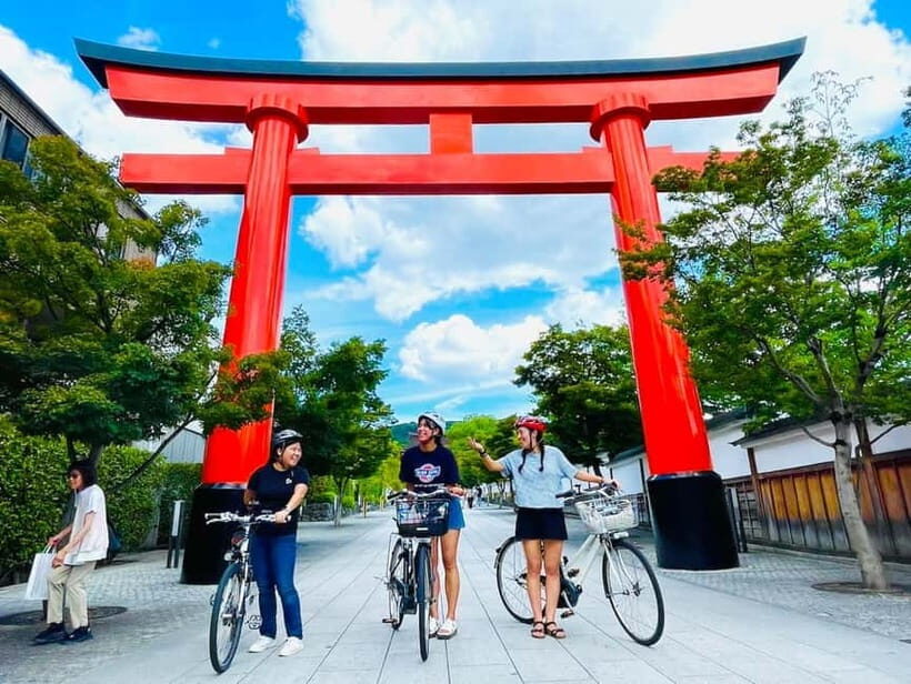Kyoto: Fushimi Inari Shrine and Tofukuji Temple E-Bike Tour - Gion by e-bike: geisha culture and everyday street scenes